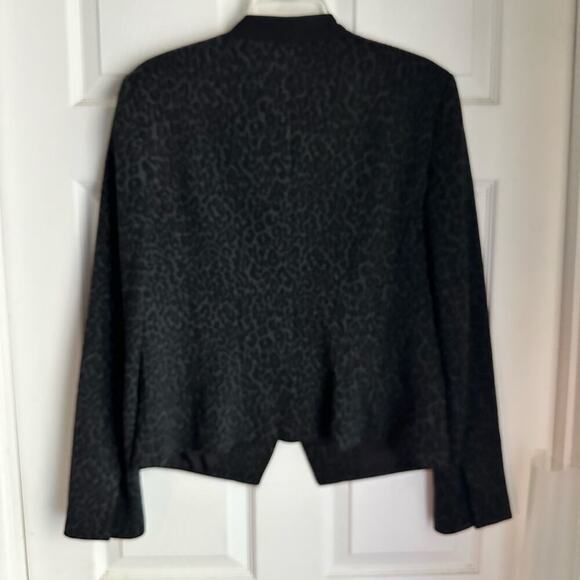 Ann Taylor Loft Women's Blazer Sz 10 Black & Grey Cheetah Print Long Sleeves - Picture 2 of 6